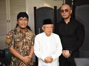 Deddy Corbuzier Tak Menyangka Salat Pertama Diimami Maruf Amin
