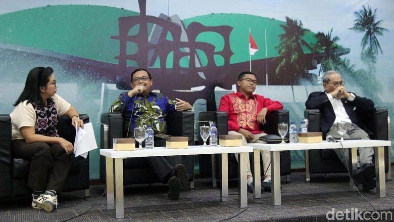Penguatan MPR Bisa Dilakukan Melalui Amandemen UUD Atau UU MD3 Penguatan MPR Bisa Dilakukan Melalui Amandemen UUD Atau UU MD3
