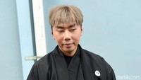 Penampilannya di negeri Sakura itupun kerap jadi sorotan para netizen. Pool/Noel/detikFoto.