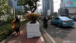 Duh, Trotoar di Kawasan MRT Dukuh Atas Tertutup Pot Bunga