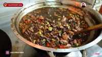 Buktikan Jago Masak, Ussy Bikin Cumi Item dan Lidah Mercon Andalannya