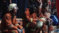 Hingga saat ini belum ada laporan mengenai kerugian atau korban.