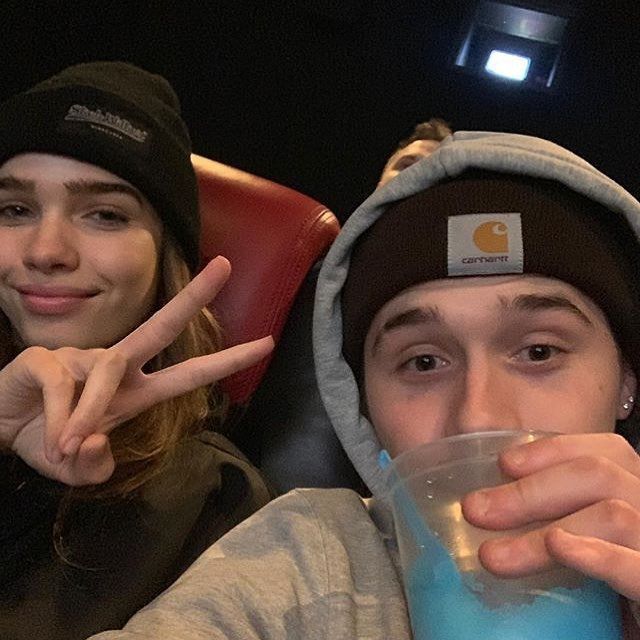 Hana cross, pacar brooklyn beckham Hana cross, pacar brooklyn beckham