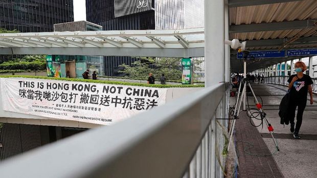 Aksi kembali digelar untuk menuntut pencabutan RUU ekstradisi sepenuhnya dan menuntut Carrie Lam mundur dari jabatannya