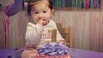 Gemasnya! Gaya Makan Baby Chanco, Bayi yang Viral karena Rambut Super Tebal