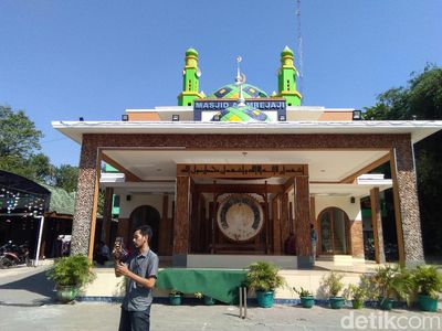 Ini Masjid yang bakal Jadi Saksi Deddy Corbuzier Mualaf