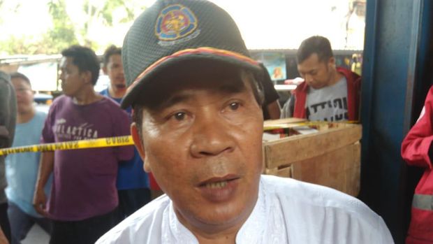 Kasudin Damkar Jakarta Barat Rompis Romlih.