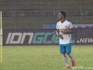 Menjamu Badak Lampung, Semen Padang Waspadai Abdul Rahman Lestaluhu