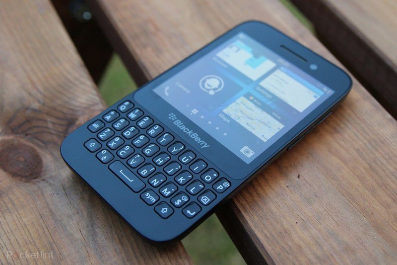 BlackBerry Q5