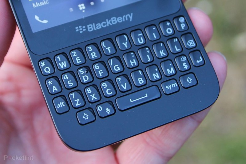 BlackBerry Q5