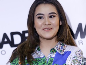Didapuk Kibarkan Merah Putih, Aaliyah Yakin Almarhum Adjie Massaid Bangga