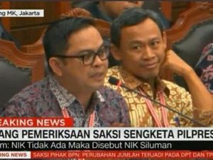 Sisi Lain Sidang MK, Saat Tatapan Komisioner KPU Jadi Viral