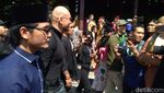 Jadi Mualaf, Deddy Corbuzier Tebar Senyuman