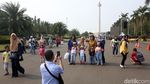 HUT DKI Jakarta Ke-492, Monas Diserbu Warga untuk Berwisata