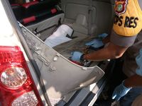 Tersangka menyimpan sabu di bawah karpet jok mobil untuk kelabui petugas saat ada pengecekan