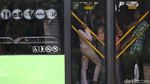 Antusias Warga Menjajal Bus Transjakarta Gratis di HUT DKI