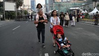 Keriuhan perayaan HUT DKI Jakarta dikemas dalam beragam acara. Dari acara musik, kuliner, hingga aneka bazar unik dapat dinikmati warga.