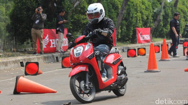 Kencan Singkat Bersama Honda Genio, Layak Beli?