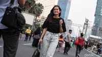 Pada perayaan HUT DKI Jakarta, Pemprov DKI bakal merilis film pendek bertajuk The Vibrant Jakarta garapan sutradara Livi Zheng. Dirilis di momen ultah Jakarta yang ke-492, The Vibrant Jakarta menggambarkan tema yang diusung pada tahun ini, yaitu Wajah Baru Jakarta.