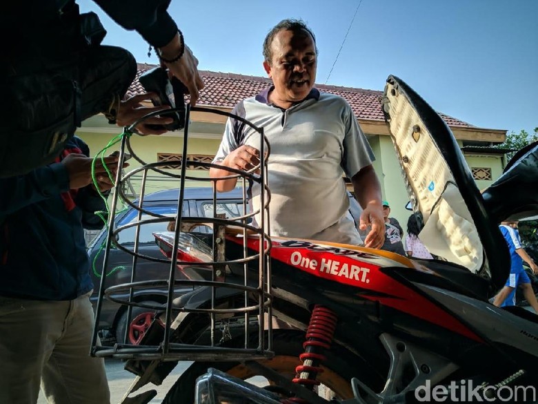Pengakuan Ortu yang Videonya Viral Bonceng Anak di Samping Bodi Motor Pengakuan Ortu yang Videonya Viral Bonceng Anak di Samping Bodi Motor