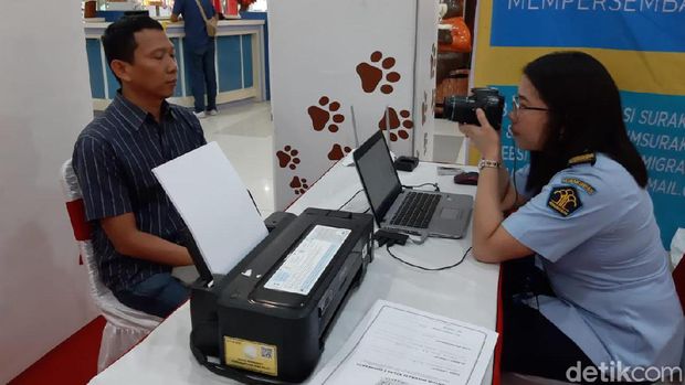 Bikin Paspor di Solo Sekarang Bisa Sambil Belanja atau Ngopi di Mal