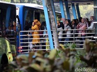 Kurangi Polusi Jakarta dengan Naik Angkutan Umum, Efektifkah?