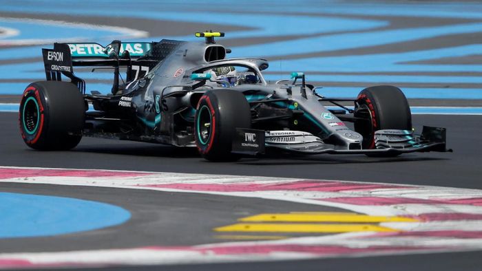 Pebalap Mercedes, Valtteri Bottas, tercepat di latihan bebas ketiga GP Prancis. (Foto: Vincent Kessler/Reuters) Pebalap Mercedes, Valtteri Bottas, tercepat di latihan bebas ketiga GP Prancis. (Foto: Vincent Kessler/Reuters)