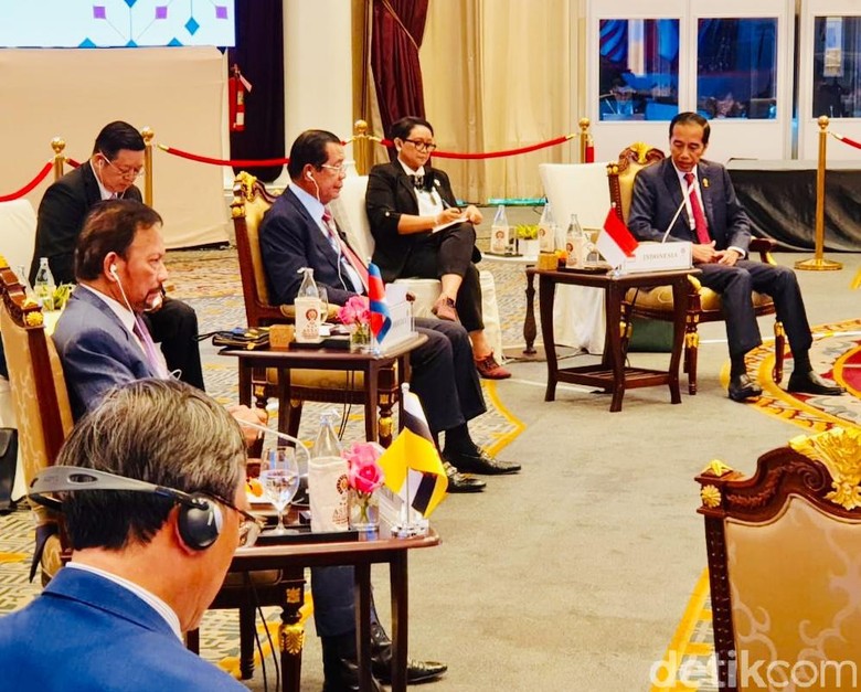 Retreat KTT ASEAN Ke-34, Jokowi Kembali Soroti Isu Rohingya Retreat KTT ASEAN Ke-34, Jokowi Kembali Soroti Isu Rohingya