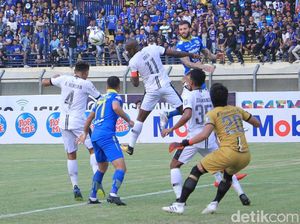 Persib Gagal Petik 3 Poin, Pelatih: Ada Sedikit Kepanikan