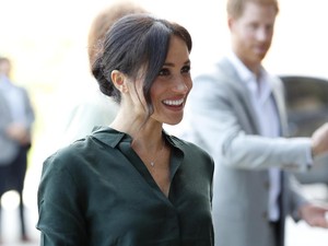 Setelah Editor Vogue, Meghan Markle Kini Jadi Fashion Designer