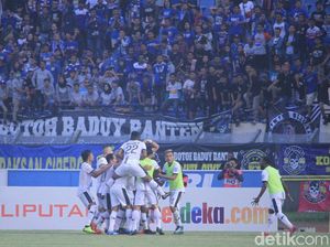 Dejan Antonic: Rotasi Pemain yang Batalkan Kekalahan Madura United dari Persib