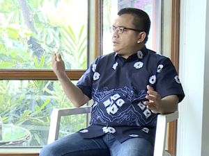 Cuit Rumor Putusan MK soal Sistem Pemilu Bikin Denny Indrayana Dipolisikan
