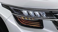 Lampu LED depan KIA Seltos. Foto: Dok. KIA