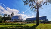 Olympic House ini menggabungkan simbol perdamaian, persatuan dan juga transparansi. Erick Thohir percaya olahraga bisa mengharmonikan perbedaan, membangun perdamaian. Foto: dok. Erick Thohir