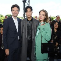 Antoine Arnault sendiri adalah putra dari Bernard Arnault, bos grup fashion LVMH. Louis Vuitton, Dior, Bvlgari dan Berluti adalah beberapa high-end brand yang dinaungi grup tersebut. (Foto: Pascal Le Segretain/Getty Images)