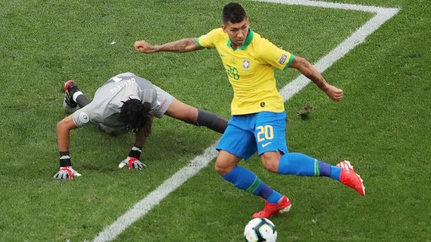 Brasil Unggul 3-0 atas Peru pada Babak Pertama