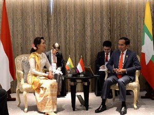 Video Pertemuan Jokowi dan Aung San Suu Kyi di KTT ke-34 ASEAN