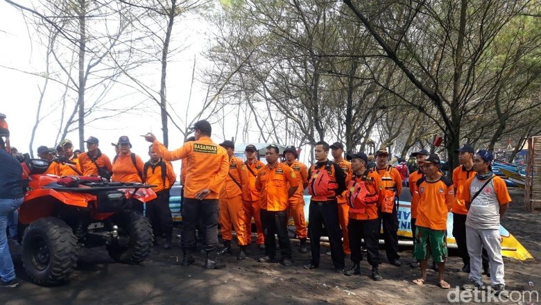 Pencarian Eks Pemain Persis Solo di Pantai Bantul Diperpanjang Pencarian Eks Pemain Persis Solo di Pantai Bantul Diperpanjang