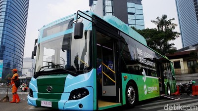 Bus Listrik Mejeng di CFD