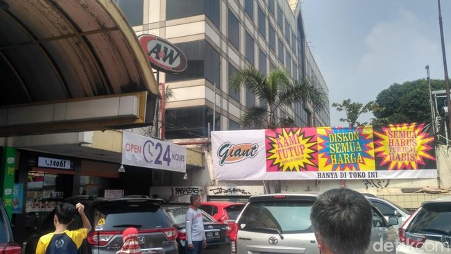 Heboh Supermarket Giant akan Tutup 6 Toko