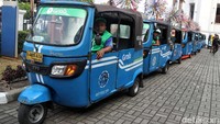Bajaj, angkutan umum roda tiga ini pernah menjadi ikon moda transportasi era 1975 hingga 2000-an oleh warga Jakarta.