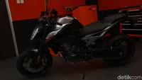 Sedangkan untuk versi Adventure 95 hp, namun secara torsi lebih besar 88 Nm. 