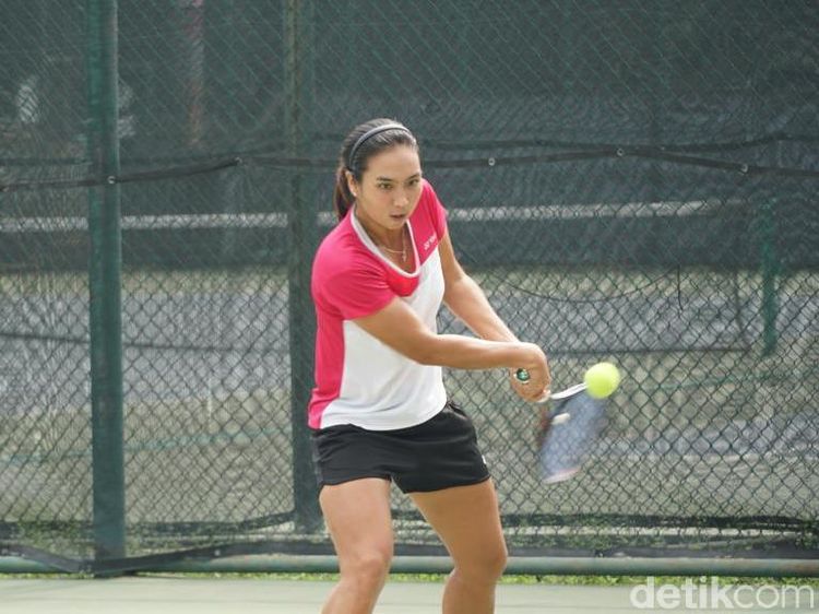 Demi Emas SEA Games 2019, Aldila Sutjiadi Cuek Berlatih di Bawah Terik Matahari