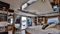 Di dalam kapal yacht mewah ini ada 6 kamar, yang terdiri dari Master Suite, 4 kamar Double Cabin dan 2 Twin Cabin (yachtcharterfleet.com)
