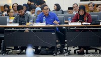 Uji publik ini dihadiri oleh masing-masing perwakilan peserta pemilu, serta beberapa perwakilan LSM.