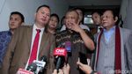 Keluar dari Rutan Polda Metro Jaya Eggi Sudjana Semringah Banget