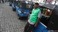 Sudah ada taksi dan ojek online, kini hadir bajaj online.