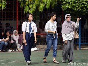 Ortu Bandingkan Sistem PPDB DKI dan Depok: Kok di Jakarta Pakai Umur?