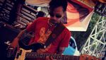 Melihat Aksi Bassist Boomerang yang Gunakan Ganja untuk Obat
