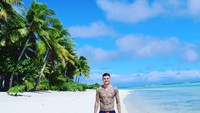 Mauro Icardi, penyerang Inter Milan asyik bersantai di The Brendo. Suatu resor berkelas di Polinesia Prancis, Samudera Pasifik (Instagram/mauroicardi)